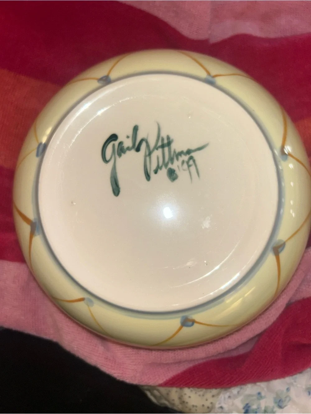 Gail Pittman ceramic bowl features the Garden View pattern,